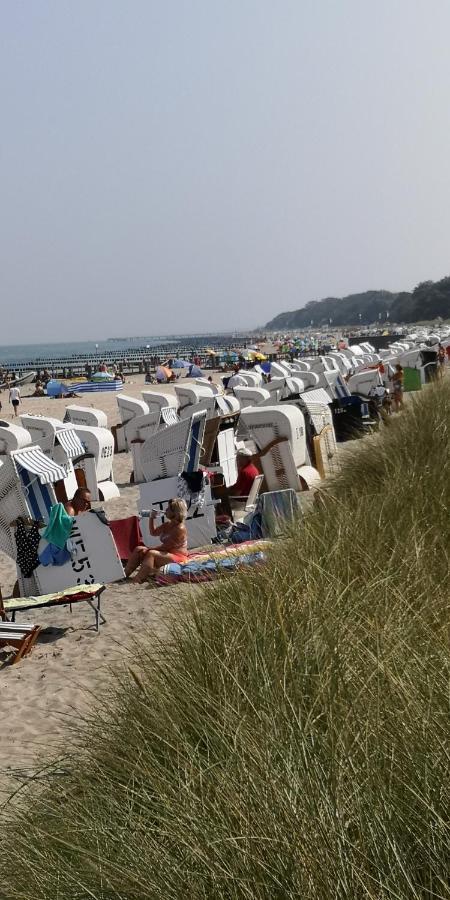 Zentrale Und Strandnahe Ferienwohnung In Kuehlungsborn Ost ภายนอก รูปภาพ